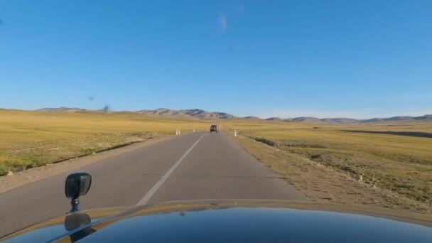 Khovsgol Mongólia Setembro 2022 Suv Carro Dirigindo Expedição Caça Através — Vídeo de Stock