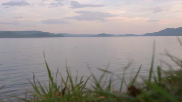 Majestic View Lake Khovsgol Beautiful Mountains Background Blue Water Edge — Vídeo de stock