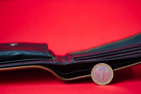 Bulgarian Lev Coin Red Backdrop Blurred Empty Wallet Background Inflation Jogdíjmentes Stock Képek