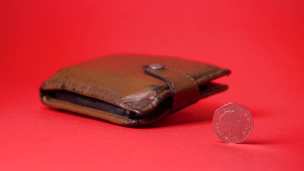 English Money Fifty Pence Red Backdrop Blurred Wallet Background Saving — Wideo stockowe