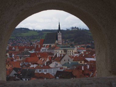 Ek Krumlov, Gotik bir şatonun etrafında büyümüş bir Çek Cumhuriyeti kentidir.