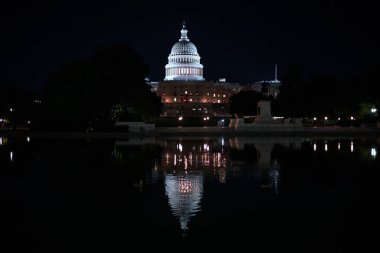 Capitol Hill, gündüz ve gece boyunca