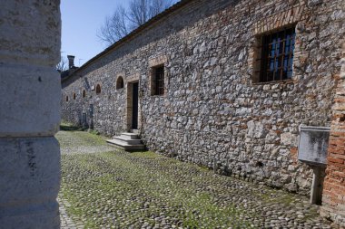 Strassoldo kırsalındaki panoramik manzara