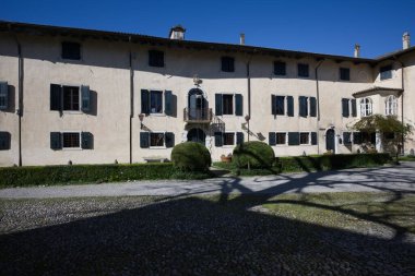 Strassoldo kırsalındaki panoramik manzara