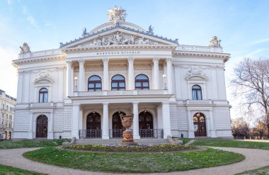 Mahen Tiyatrosu, Brno. Çek Cumhuriyeti 'nin Prestijli Kültür Mücevheri. Panorama.