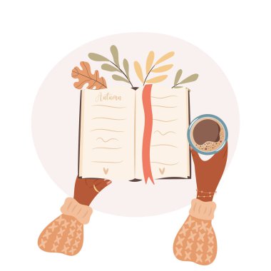 Kadın kitap okuyor ve kahve kurutuyor. Süveter havası. Sıcak sonbahar günleri konsepti.