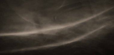 Yumuşak renk ve röfleli koyu beyaz arkaplan pankartı.