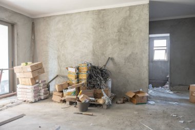 Bir sabah içinde tamamlanmamış bir daire.