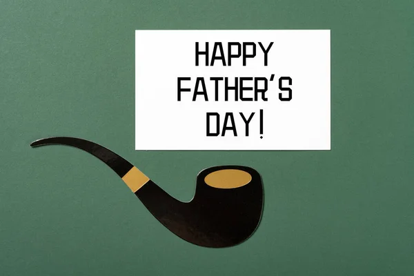 Pipa Tabaco Con Una Tarjeta Del Día Del Padre Feliz —  Fotos de Stock