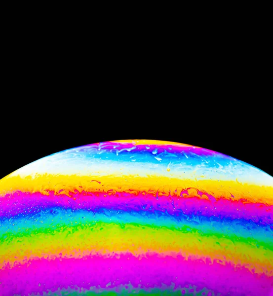 Regenbogenfarbenblase Auf Dunklem Hintergrund — Stockfoto