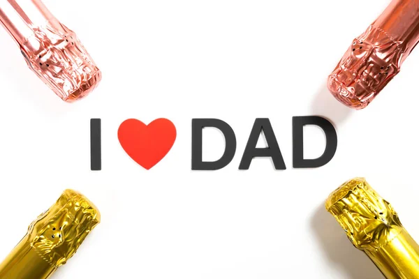 Kata Kata Love Dad Dikelilingi Oleh Champagnes Latar Belakang Putih — Stok Foto