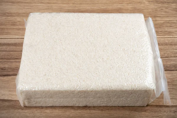 Açılı görünüm vakumlu pirinç torbası