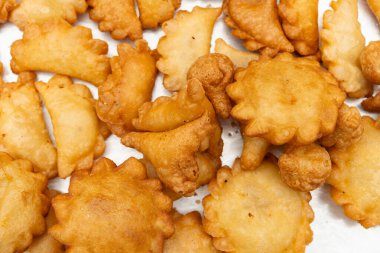 Çin Yeni Yılı için taze Guangdong usulü çıtır börek.