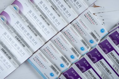 ZHONGSHAN GUANGDONG Çin-31 Mart 2025: Birçok Bisoprolol Fumarate ve Amlodipine Besilate Tabletleri ve Allisartan İzolasyon Tabletleri ve Bisoprolol Fumarate Tabletleri.