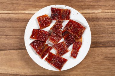 Domuz pastırmasının üstü.