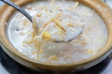 Muz çiçeği ve kıymalı balık lapası.