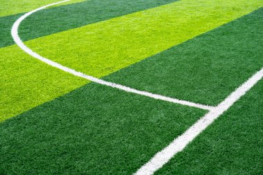 Futbol sahasında kıvrımlar