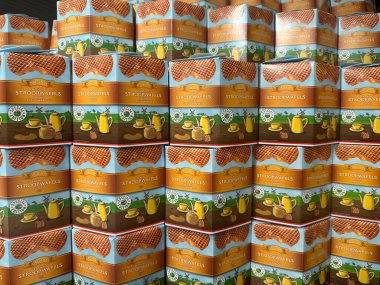 Amsterdam, Hollanda - 26 Mart 2023: Orijinal Honing Stroopwafels Sergisi
