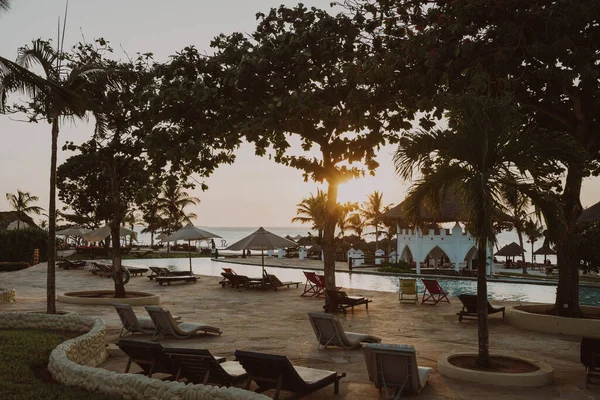 Занзібар Танзанія Березня 2023 Sunset Pool Area Royal Zanzibar Resort — стокове фото