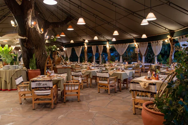 肯尼亚 2023年3月5日 Kibo Safari Lodge Camp的用餐区 — 图库照片