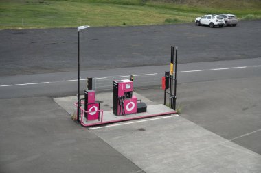 Myvatn, İzlanda - 4 Temmuz 2023: İnsansız Orkan benzin pompası benzin ve mazot satışı