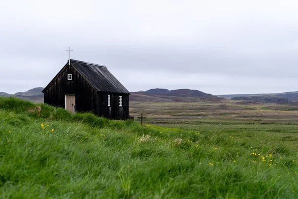 Schwarze Kirche Teil Des Reykjanesflkvangur Nationalparks Auf Der Halbinsel Reykjanes — Stockfoto