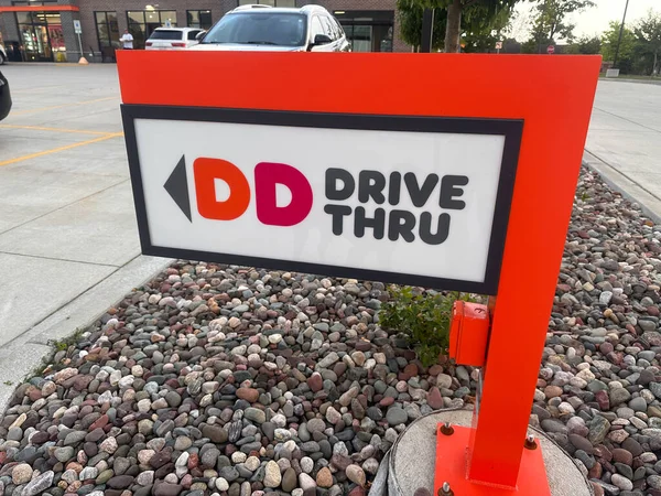 Oshkosh Wisconsin Julio 2023 Firma Para Restaurante Dunkin Donuts Comida — Foto de Stock