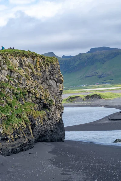 Красивые Суровые Пейзажи Береговой Линии Пляж Черным Песком Dyrholaey Iceland — стоковое фото