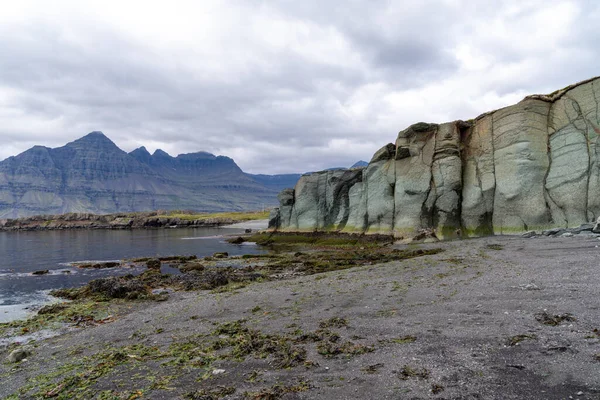 Blabjorg Επίσης Γνωστή Green Rock Στην Ανατολική Ισλανδία Γνωστή Για — Φωτογραφία Αρχείου