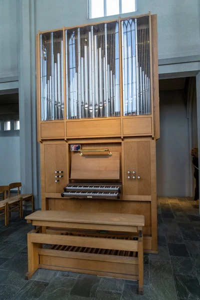 Reykjavik, İzlanda - 10 Temmuz 2023: Hallgrimskirkja Kilisesi içindeki Organ