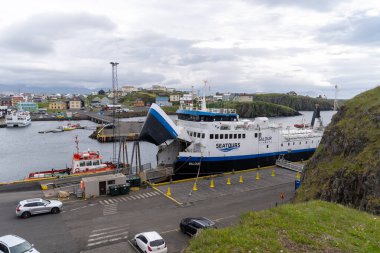 Stykkisholmur, İzlanda - 1 Temmuz 2023 Sugandisey Adası 'ndan Feribot Baldur Koltukları