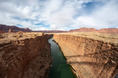 Navajo Köprüsü 'nden Colorado Nehri, Arizona' yı arayın.