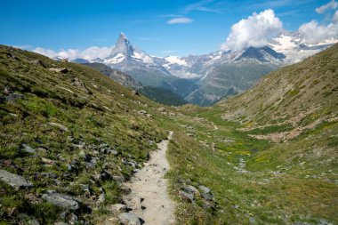 Beş Göl Yolu, Matterhorn 'a giden yol. Zermatt İsviçre