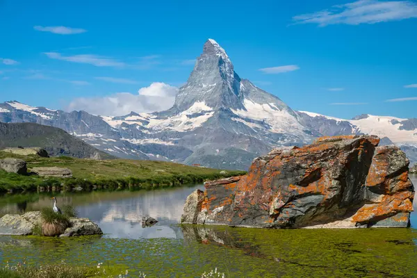 stock image Beautiful Stellisee Lake with a Matterhorn reflection - Five Lakes Trail in Zermatt, Switzerland