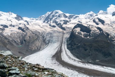 Zermatt yakınlarındaki Gornergrat, İsviçre 'den manzara, buzulun bakış açısı