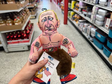 Manassas, Virginia - 29 Eylül 2024: Rusya Devlet Başkanı Vladimir Putin 'in komik köpek ciyaklaması