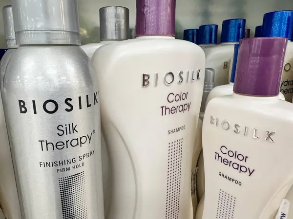 Maple Grove, Minnesota - 23 Mayıs 2025: Biosilk Rengi Görüntüleme 