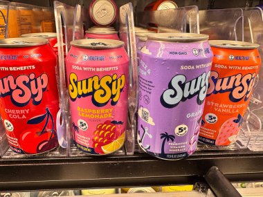 Forest Lake, Minnesota - 15 Haziran 2025 SunSip soda soda