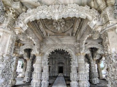 Jharkhand, Hindistan 'da bulunan beyaz mermerden yapılmış bir tapınak.