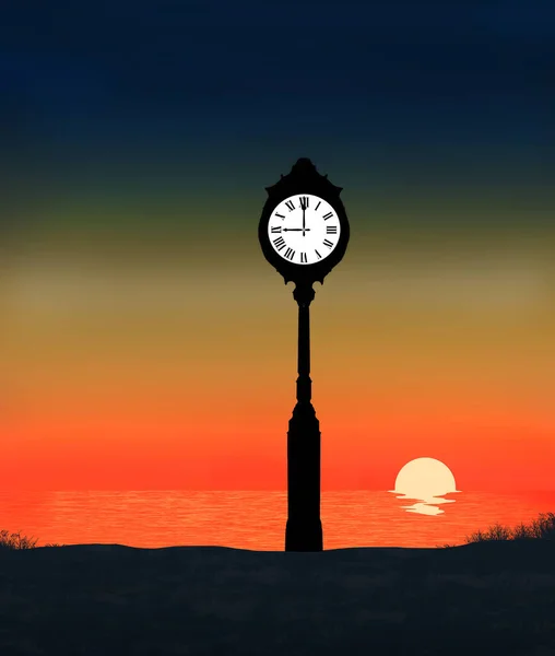 日落时海滩上的一个钟表使这成为一个三维的例证 说明了我们调整时钟时每年两次的时间变化 — 图库照片