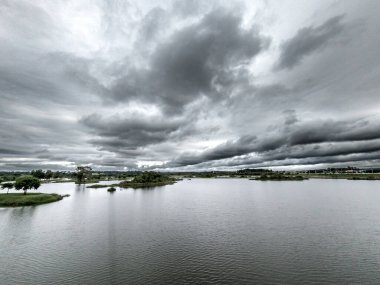 Parque das aguas in Pinhais Parana Brasil - Göllü park - uzun pozlu resim
