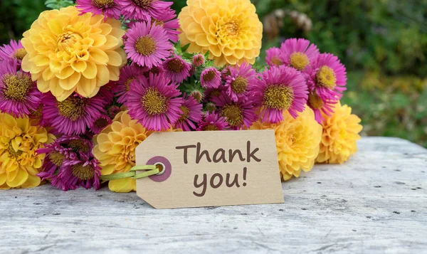 Cartão Saudação Com Buquê Flores Outono Texto Inglês Thank You — Fotografia de Stock