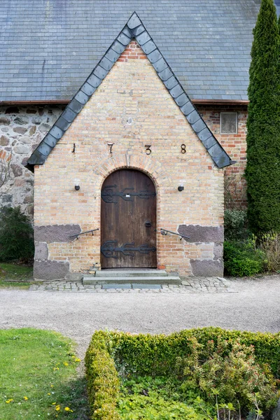 Entrada Igreja Aldeia Steinbergkirche Schleswig Holstein Alemanha — Fotografia de Stock
