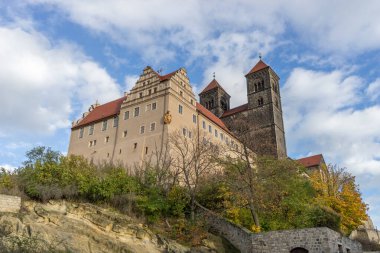 St. Servatii Koleji Kilisesi ve Quedlinburg 'daki Quedlinburg Kalesi