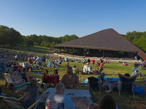Cuyahoga Falls Usa Juli 2023 Konzertbesucher Versammeln Sich Auf Dem — Stockfoto