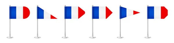 Realistyczne Różne Francuskie Flagi Stołowe Słupie Stali Chromowanej Pamiątka Francji — Wektor stockowy