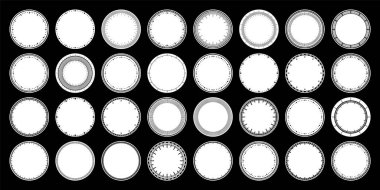 Mekanik saat yüzleri, bezel. Dakika ve saat işaretli yuvarlak arama. Zamanlayıcı ya da kronometre elemanı. Boş ölçüm çemberi ölçeği ve bölünmeler. Vektör illüstrasyonu