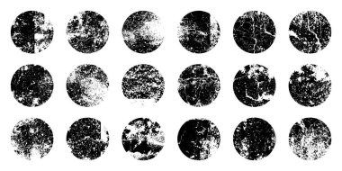 Grunge lekeler ve çiziklerle daireler çiziyor. Çember fırça darbesi, yuvarlak şekil tasarım elementi. Sıkıntılı kirli metin çerçevesi, sınır, çıkartma ya da etiket. Boya fırçası, mürekkep lekeleri. Vektör illüstrasyonu.