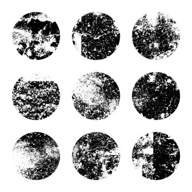 Grunge lekeler ve çiziklerle daireler çiziyor. Çember fırça darbesi, yuvarlak şekil tasarım elementi. Sıkıntılı kirli metin çerçevesi, sınır, çıkartma ya da etiket. Boya fırçası, mürekkep lekeleri. Vektör illüstrasyonu.
