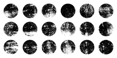 Grunge lekeler ve çiziklerle daireler çiziyor. Çember fırça darbesi, yuvarlak şekil tasarım elementi. Sıkıntılı kirli metin çerçevesi, sınır, çıkartma ya da etiket. Boya fırçası, mürekkep lekeleri. Vektör illüstrasyonu.